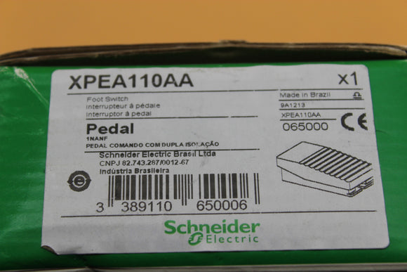New | Schneider Electric | XPEA110AA | SCHNEIDER XPEA110AA FOOT SWITCH