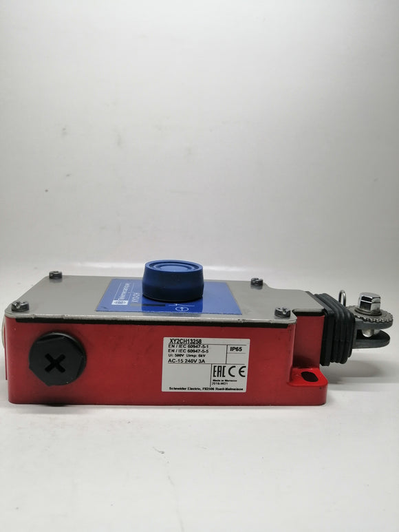 New No Box | Telemecanique | XY2-CH13258 | TELEMECANIQUE XY2-CH EMERGENCY STOP CABLE SWITCH XY2CH13258